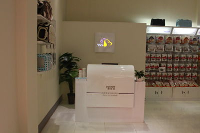 1474183892398040.jpg 样板店店内-2.JPG
